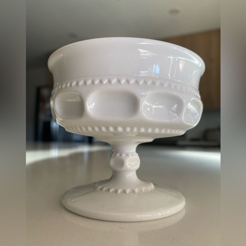 VTG Rare Antique Ivory White Milk Embossed Glass Small Pedestal Candy Dish Bowl